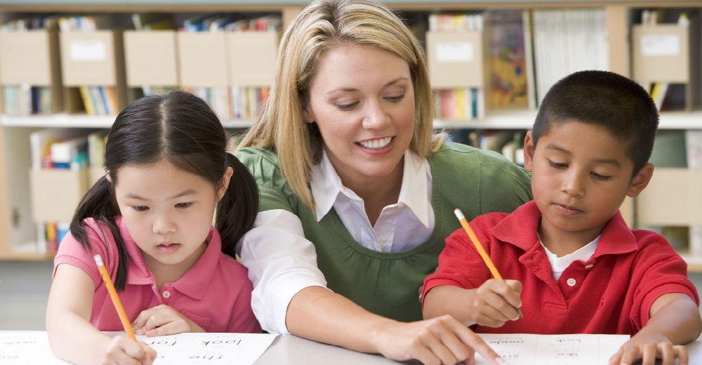 Desata tu potencial con la certificación TEFL: descubre los numerosos beneficios de tener un certificado TEFL